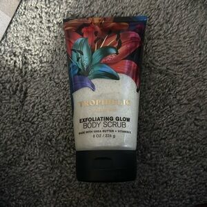 Tropidelic Exfoliating Glow Body Scrub